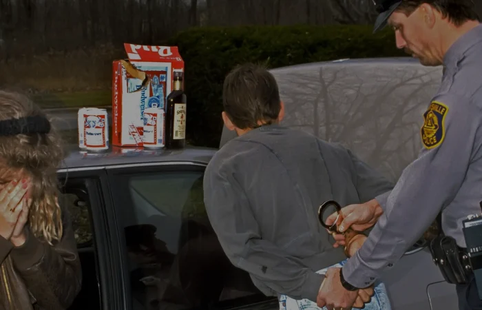 police man arrested an man due to dui