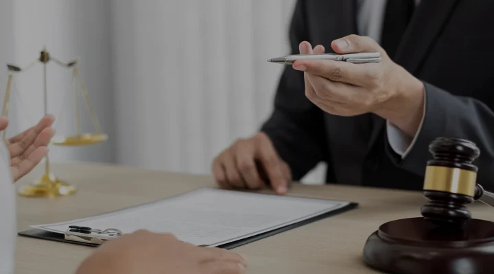 criminal lawyer discussing with client about case